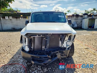 Piąte zdjęcie samochodu w środku: 2021 NISSAN NV 2500 HD SV VIN:1N6BF0KY6MN809972 - miniatura