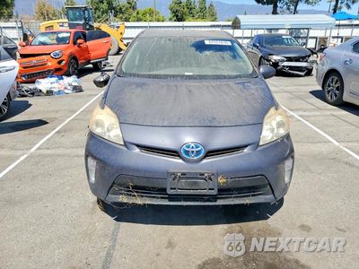 Piąte zdjęcie samochodu w środku: 2012 TOYOTA PRIUS THREE VIN:JTDKN3DU1C1511823 - miniatura