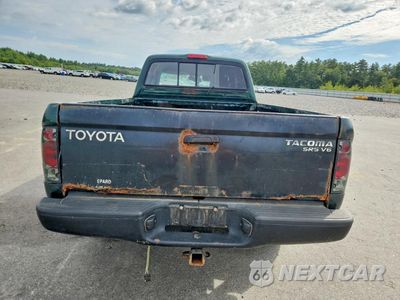 Zdjęcie 6 z 12 samochodu: 2001 TOYOTA TACOMA V6 VIN:5TEWN72NX1Z797338 - miniatura