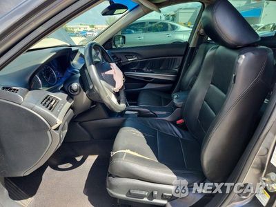 Zdjęcie 7 z 12 samochodu: 2008 HONDA ACCORD EXL VIN:JHMCP268X8C004700 - miniatura