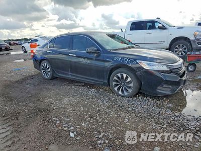 Czwarte zdjęcie samochodu z boku: 2017 HONDA ACCORD TOURING HYBRID VIN:JHMCR6F76HC001804 - miniatura