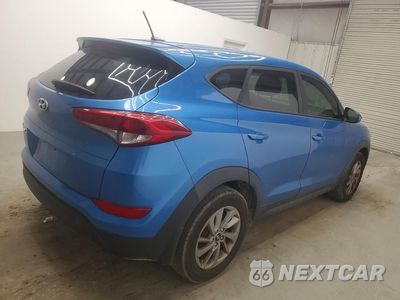 Trzecie zdjęcie samochodu z tyłu: 2017 HYUNDAI TUCSON SE VIN:KM8J23A46HU545850 - miniatura