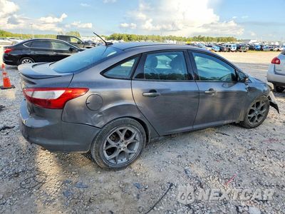 Trzecie zdjęcie samochodu z tyłu: 2013 FORD FOCUS SE VIN:1FADP3F2XDL273156 - miniatura