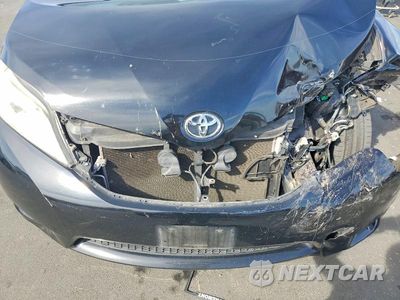 Zdjęcie 12 z 13 samochodu: 2017 TOYOTA SIENNA XLE PREMIUM 8-PASSENGER VIN:5TDYZ3DC5HS836832 - miniatura