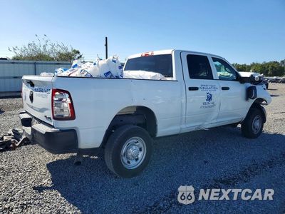 Trzecie zdjęcie samochodu z tyłu: 2023 RAM 2500 TRADESMAN VIN:3C6UR5CJ7PG532321 - miniatura