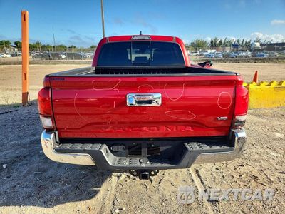 Zdjęcie 6 z 13 samochodu: 2018 TOYOTA TACOMA SR5 V6 VIN:3TMAZ5CN1JM072810 - miniatura