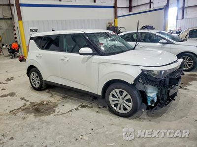 Czwarte zdjęcie samochodu z boku: 2023 KIA SOUL LX VIN:KNDJ23AU6P7214915 - miniatura