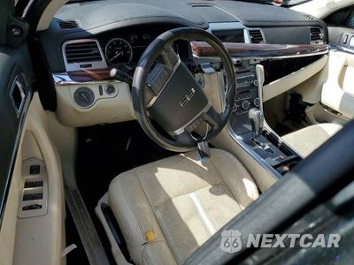 Zdjęcie 8 z 12 samochodu: 2009 LINCOLN MKS VIN:1LNHM94R79G605296 - miniatura