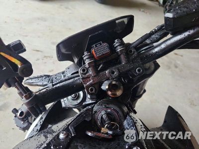 Zdjęcie 7 z 9 samochodu: 2025 KAWASAKI ZR900 S VIN:ML5ZRDS12SDA00505 - miniatura