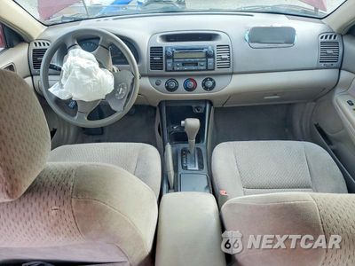 Zdjęcie 8 z 12 samochodu: 2003 TOYOTA CAMRY LE VIN:4T1BE30K43U119255 - miniatura