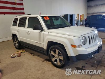 Czwarte zdjęcie samochodu z boku: 2016 JEEP PATRIOT LATITUDE VIN:1C4NJPFA1GD514843 - miniatura