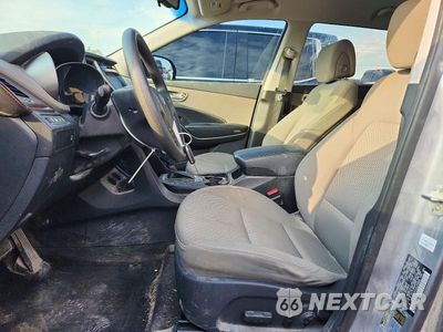 Zdjęcie 7 z 13 samochodu: 2018 HYUNDAI SANTA FE SE VIN:KM8SMDHF3JU293685 - miniatura