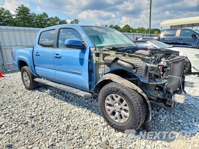 Czwarte zdjęcie samochodu z boku: 2019 TOYOTA TACOMA SR5 VIN:5TFAX5GN2KX134355 - miniatura