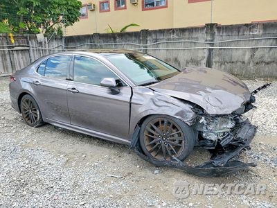 Czwarte zdjęcie samochodu z boku: 2021 TOYOTA CAMRY XSE VIN:4T1K61AK9MU438345 - miniatura