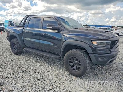 Czwarte zdjęcie samochodu z boku: 2021 RAM 1500 TRX VIN:1C6SRFU96MN901626 - miniatura