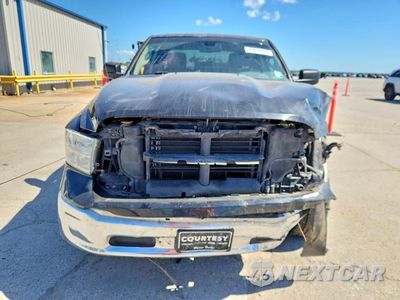 Piąte zdjęcie samochodu w środku: 2019 RAM 1500 CLASSIC TRADESMAN VIN:1C6RR6FT3KS745924 - miniatura