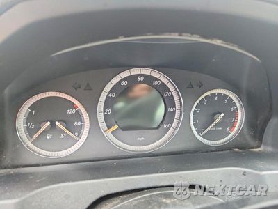 Zdjęcie 9 z 12 samochodu: 2008 MERCEDES-BENZ C 300 4MATIC VIN:WDDGF81X08F167321 - miniatura