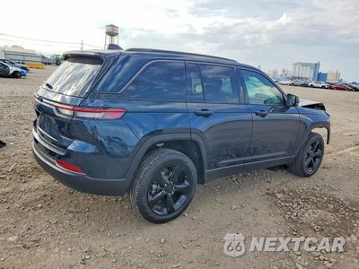 Trzecie zdjęcie samochodu z tyłu: 2026 JEEP GRAND CHEROKEE LIMITED VIN:1C4RJHBR9T8606207 - miniatura