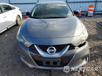 Piąte zdjęcie samochodu w środku: 2017 NISSAN MAXIMA 3.5 SV VIN:1N4AA6AP3HC430511 - miniatura