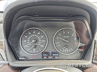 Zdjęcie 9 z 13 samochodu: 2016 BMW X1 XDRIVE28I VIN:WBXHT3C3XGP887161 - miniatura