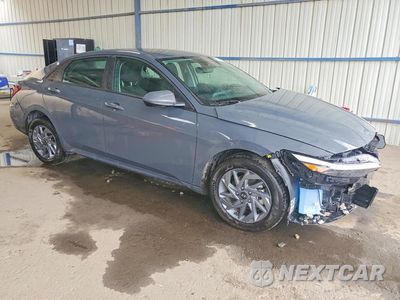 Czwarte zdjęcie samochodu z boku: 2026 HYUNDAI ELANTRA HYBRID BLUE VIN:KMHLM4DJ4TU200710 - miniatura