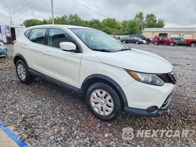 Czwarte zdjęcie samochodu z boku: 2018 NISSAN ROGUE SPORT S VIN:JN1BJ1CR5JW258800 - miniatura