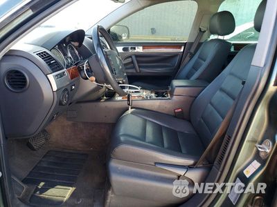 Zdjęcie 7 z 12 samochodu: 2004 VOLKSWAGEN TOUAREG 3.2 VIN:WVGBC67L64D014823 - miniatura