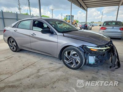 Czwarte zdjęcie samochodu z boku: 2025 HYUNDAI ELANTRA SEL SPORT VIN:KMHLM4DG4SU863777 - miniatura