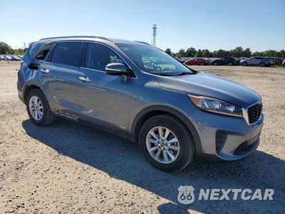 Czwarte zdjęcie samochodu z boku: 2019 KIA SORENTO LX VIN:5XYPGDA36KG601582 - miniatura