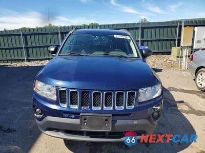 Piąte zdjęcie samochodu w środku: 2012 JEEP COMPASS SPORT VIN:1C4NJDBB1CD578503 - miniatura