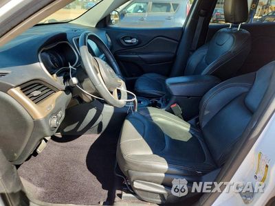 Zdjęcie 7 z 14 samochodu: 2016 JEEP CHEROKEE LATITUDE VIN:1C4PJMCB4GW279833 - miniatura