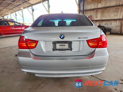 Zdjęcie 6 z 12 samochodu: 2009 BMW 3ER 328 I VIN:WBAPH735X9E128587 - miniatura