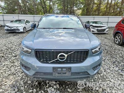 Piąte zdjęcie samochodu w środku: 2021 VOLVO XC40 T5 R-DESIGN VIN:YV4162UM5M2559868 - miniatura