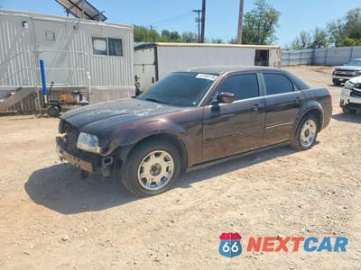 2005 CHRYSLER 300 TOURING 2C3JA53G45H134024 - główne zdjęcie licytacji z USA - miniatura