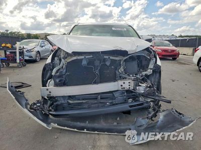 Piąte zdjęcie samochodu w środku: 2015 TOYOTA HIGHLANDER XLE VIN:5TDKKRFH6FS079622 - miniatura