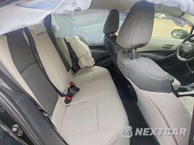 Zdjęcie 10 z 12 samochodu: 2022 TOYOTA COROLLA LE VIN:JTDEPMAE3NJ212055 - miniatura