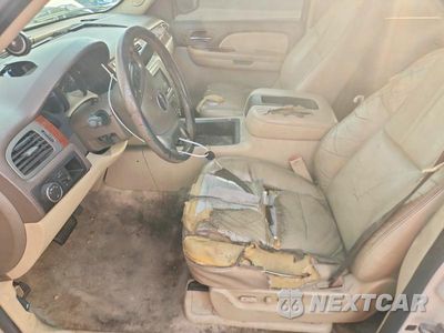 Zdjęcie 7 z 13 samochodu: 2008 GMC YUKON XL C1500 VIN:1GKFC16068R211665 - miniatura