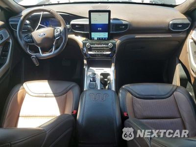 Zdjęcie 8 z 13 samochodu: 2022 FORD EXPLORER KING RANCH VIN:1FM5K8LCXNGA79949 - miniatura