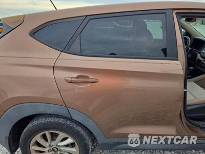 Zdjęcie 11 z 13 samochodu: 2016 HYUNDAI TUCSON SE VIN:KM8J23A42GU108541 - miniatura