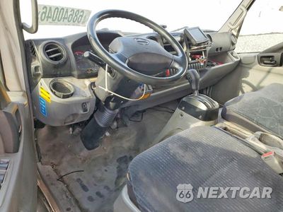Zdjęcie 8 z 13 samochodu: 2017 HINO 195 - BOX TRUCK VIN:JHHSDM2H2HK005866 - miniatura