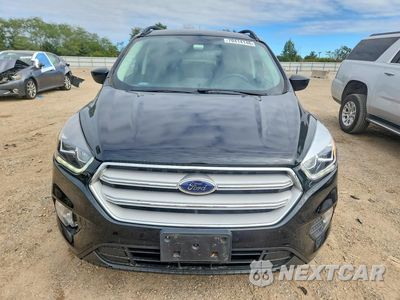 Piąte zdjęcie samochodu w środku: 2017 FORD ESCAPE SE VIN:1FMCU9G99HUA16031 - miniatura