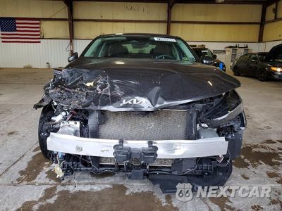 Piąte zdjęcie samochodu w środku: 2026 KIA K5 LXS VIN:KNAG24J76T5427893 - miniatura