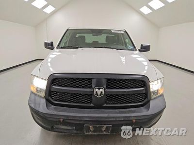 Piąte zdjęcie samochodu w środku: 2017 RAM 1500 ST VIN:1C6RR6ST7HS622142 - miniatura