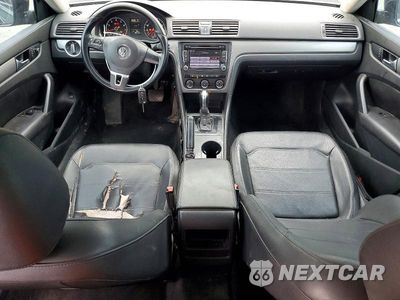 Zdjęcie 8 z 13 samochodu: 2015 VOLKSWAGEN PASSAT S VIN:1VWAS7A38FC097081 - miniatura
