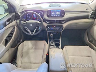 Zdjęcie 8 z 13 samochodu: 2019 HYUNDAI TUCSON SE VIN:KM8J2CA44KU861061 - miniatura