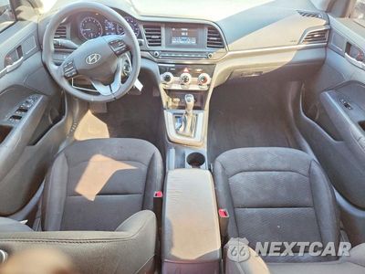 Zdjęcie 8 z 12 samochodu: 2019 HYUNDAI ELANTRA SE VIN:5NPD74LF3KH493649 - miniatura