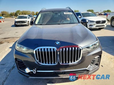 Piąte zdjęcie samochodu w środku: 2020 BMW X7 XDRIVE40I VIN:5UXCW2C09L9B48538 - miniatura