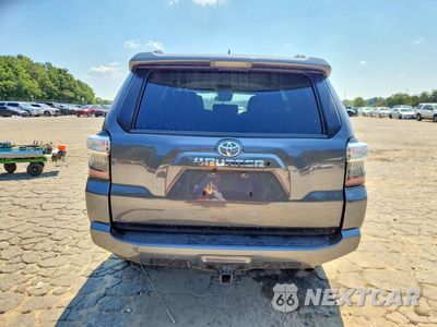 Zdjęcie 6 z 14 samochodu: 2021 TOYOTA 4RUNNER SR5 VIN:JTEEU5JR3M5229930 - miniatura