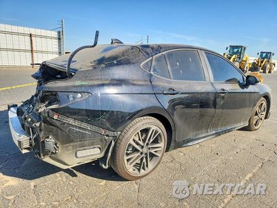 Trzecie zdjęcie samochodu z tyłu: 2025 TOYOTA CAMRY XSE VIN:4T1DBADK4SU002693 - miniatura