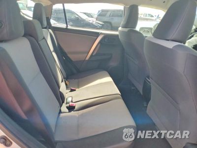 Zdjęcie 11 z 13 samochodu: 2015 TOYOTA RAV4 LE VIN:JTMZFREV0FJ028334 - miniatura